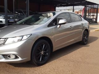 Civic LXS 4P.