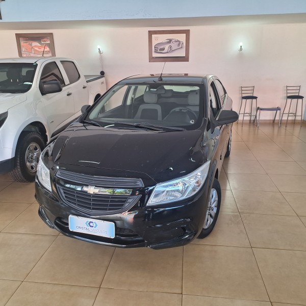 Veculo: Chevrolet (GM) - Onix - 1.0 LS Completo em Ribeiro Preto