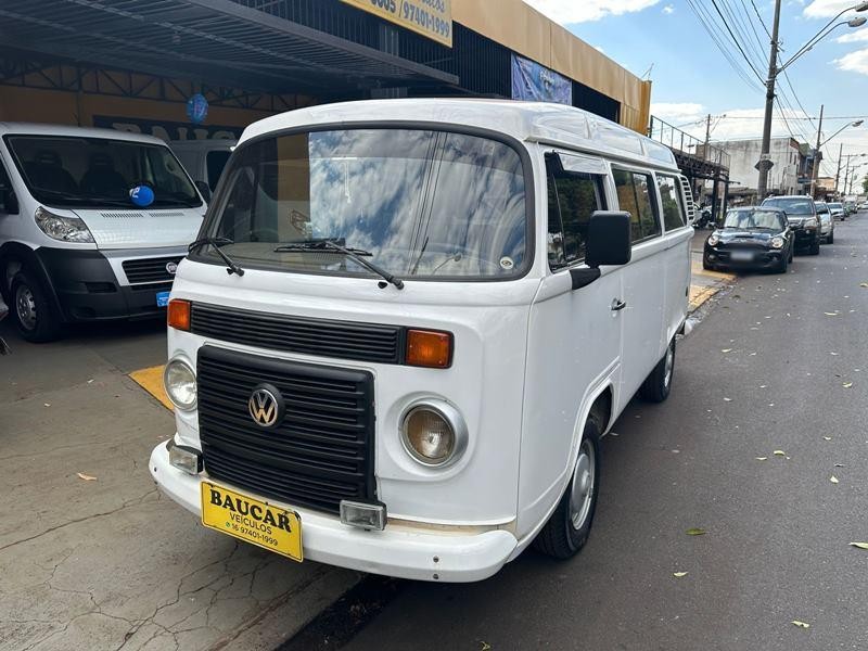 Veculo: Volkswagen - Kombi - Standart 9L em Ribeiro Preto