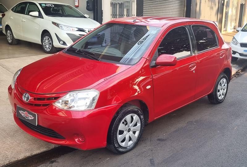Veculo: Toyota - Etios - XS 1.3 4P.  em Ribeiro Preto