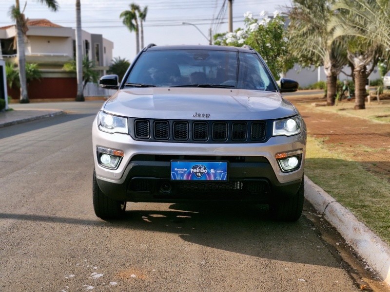 Veculo: Jeep - Compass - Limited em Sertozinho