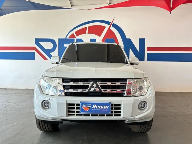 Veculo: Mitsubishi - Pajero - Full HPE 7L 3.2 4X4 Aut. 4P.  em Cravinhos