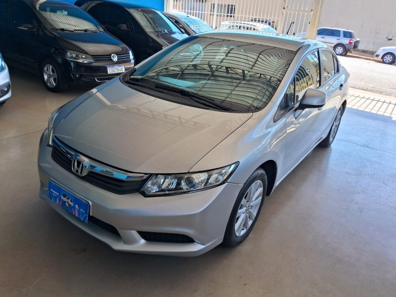 Veculo: Honda - Civic - 1.8 LXS MANUAL em Brodowski