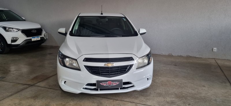 Veculo: Chevrolet (GM) - Onix - Joy 1.0 em Ribeiro Preto