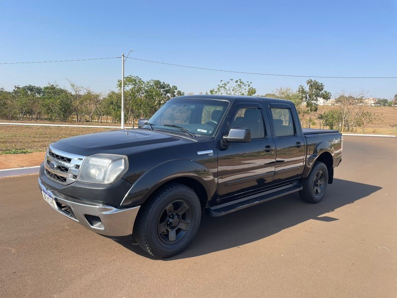 Veculo: Ford - Ranger - XLT 3.0 DIESEL  em Sertozinho