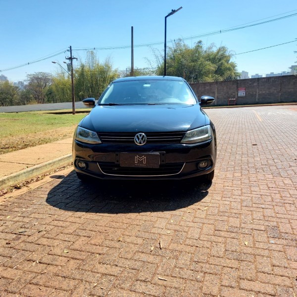 Veculo: Volkswagen - Jetta - Tsi Highiline em Ribeiro Preto