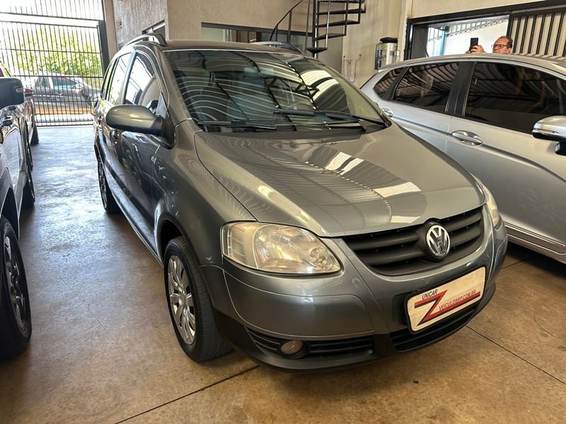 Veculo: Volkswagen - SpaceFox - 1.6 4P.  em Ribeiro Preto