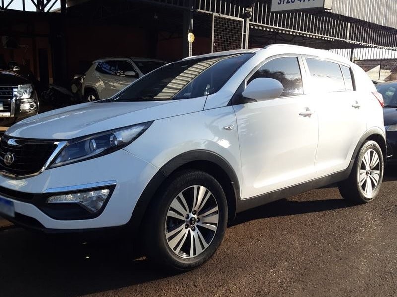 Veculo: Kia - Sportage - LX Aut. 4P.  em Orlndia