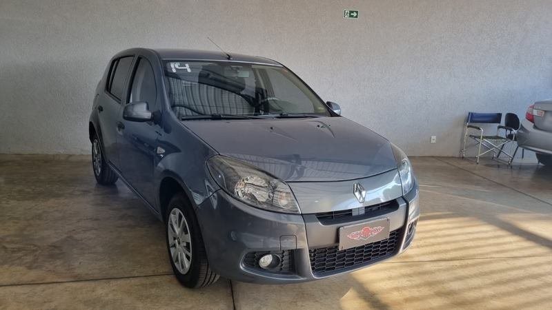 Veculo: Renault - Sandero - Expression 1.6 4P. em Ribeiro Preto