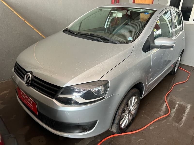 Veculo: Volkswagen - Fox - 1.0 4P.  em Ribeiro Preto