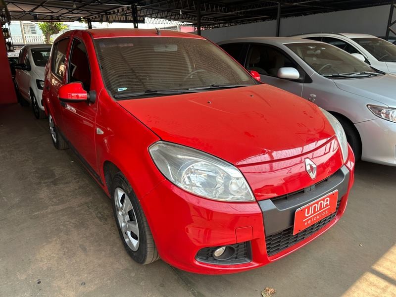 Veculo: Renault - Sandero - 1.6 Expresion 4P. em Ribeiro Preto