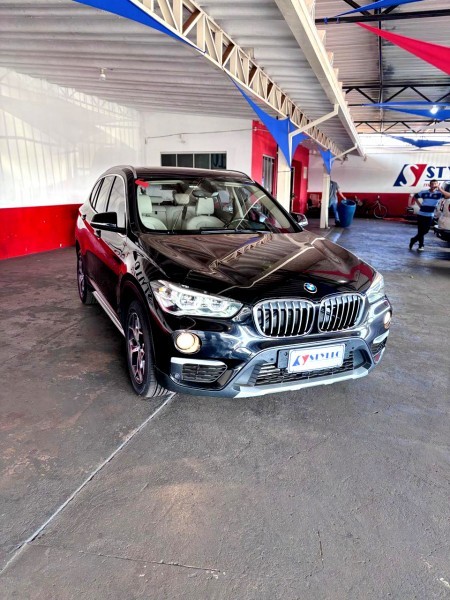 Veculo: BMW - X1 - Activeflex S 2.0  em Sertozinho