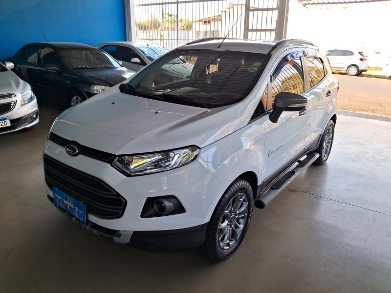 Veculo: Ford - EcoSport - 1.6 FREESTYLE em Brodowski