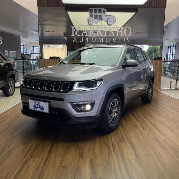 Veculo: Jeep - Compass - Sport 2.0  em Franca