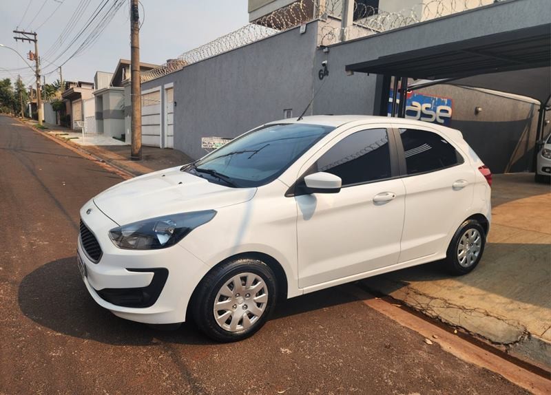 Veculo: Ford - Ka - Hatch SE 1.0 Flex em Ribeiro Preto