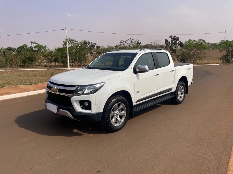 Veculo: Chevrolet (GM) - S-10 - LTZ 2.5 FLEX 4X4 AUTOMATICO em Sertozinho