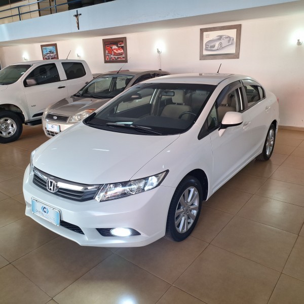 Veculo: Honda - Civic - LXS 1.8 Automatico em Ribeiro Preto