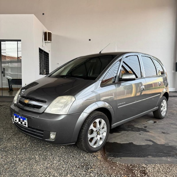 Veculo: Chevrolet (GM) - Meriva - Premium 1.8 Aut. 4P.  em Ribeiro Preto