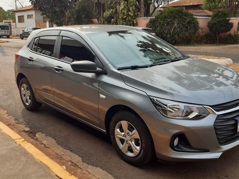 Veculo: Chevrolet (GM) - Onix - Hatch 1.0 Turbo 4P. em Orlndia