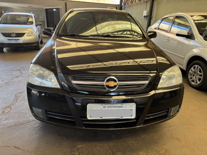 Veculo: Chevrolet (GM) - Astra Hatch - 2.0 em Sertozinho