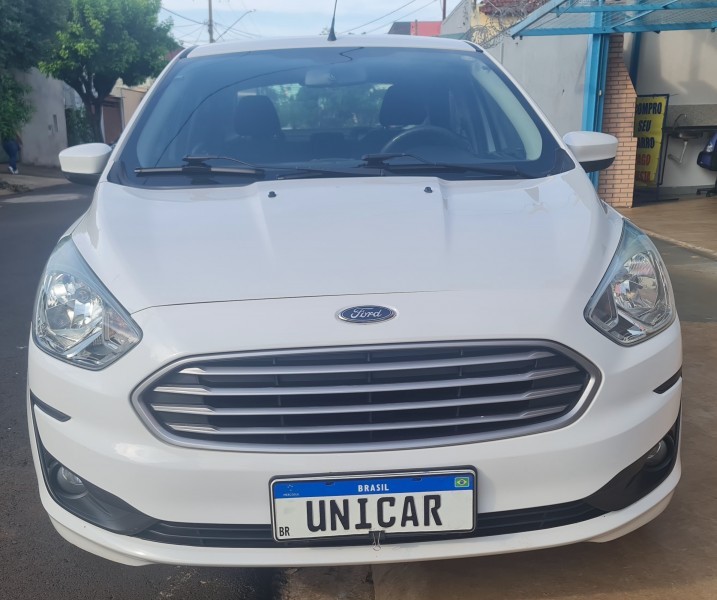 Veculo: Ford - Ka Sedan - SE 1.0 HATCH em Ribeiro Preto