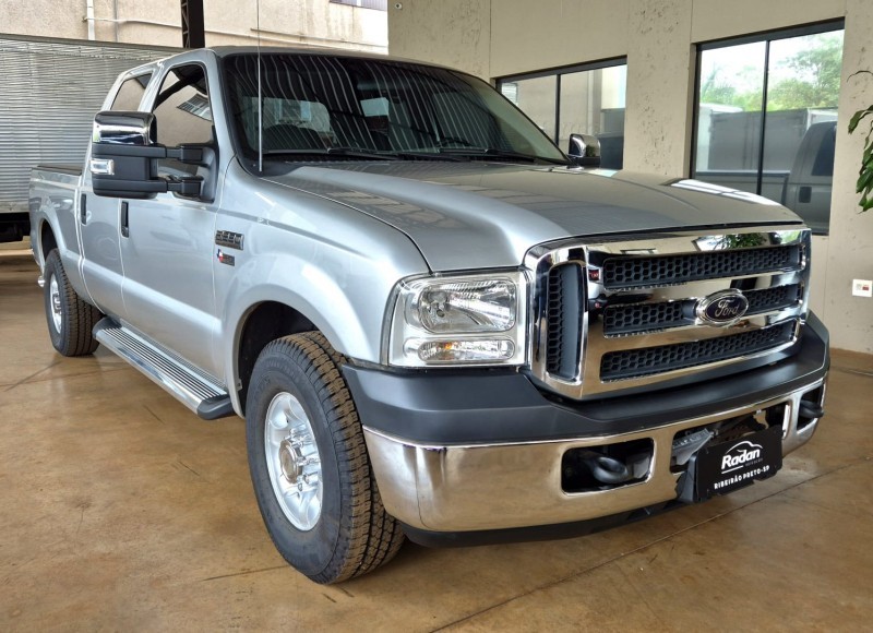 Veculo: Ford - F-250 - 4.2 XLT 4X2 CD TURBO INTERCOOLER DIESEL 4P MANUAL em Ribeiro Preto