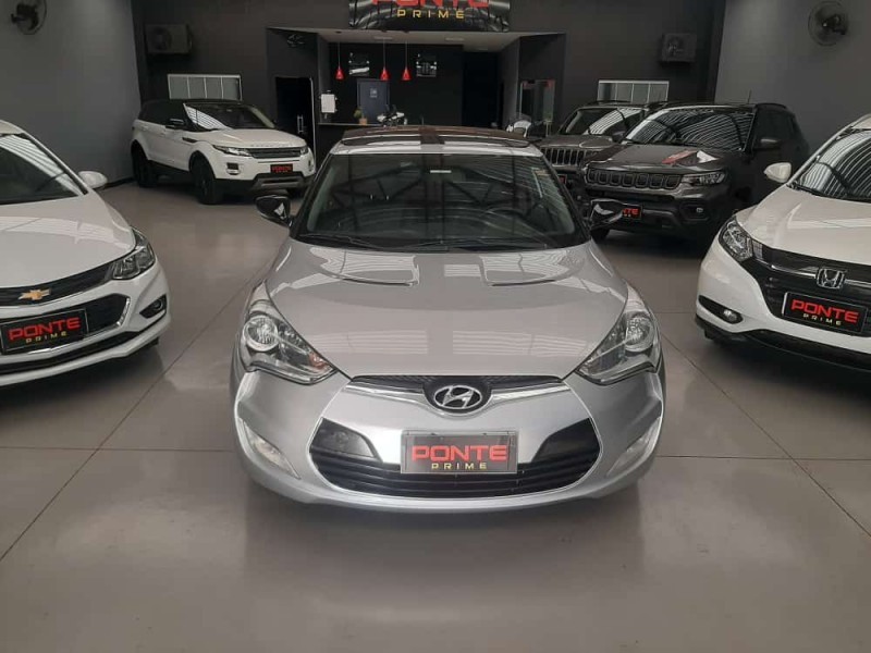 Veculo: Hyundai - Veloster -  1.6 16V  3P AUTOMTICO em Bebedouro