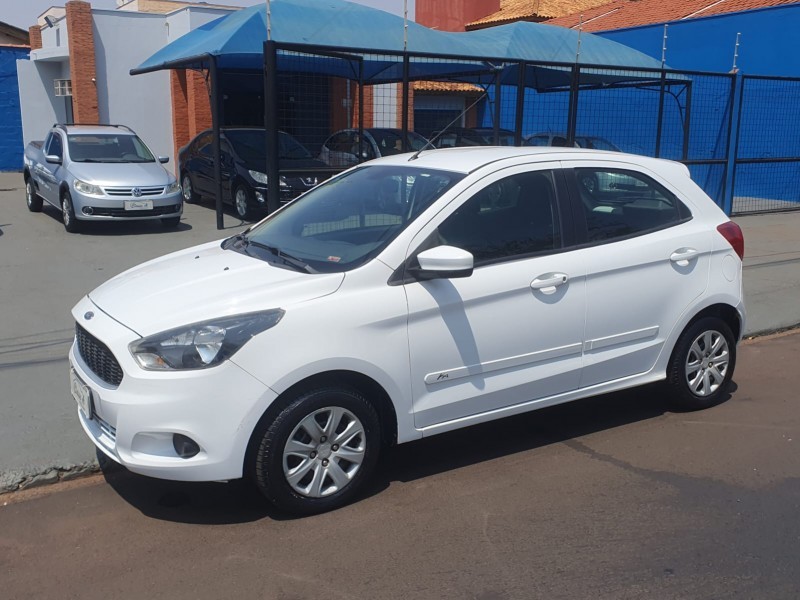 Veculo: Ford - Ka - 1.0 HATCH COMPLETO  em Ribeiro Preto