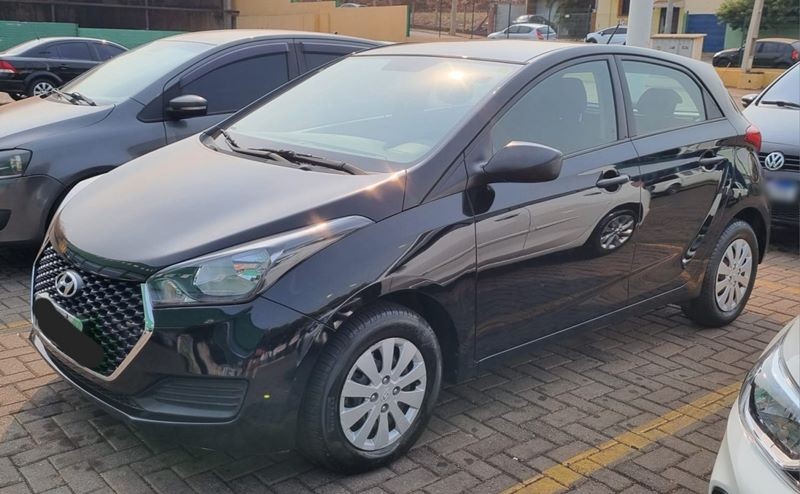 Veculo: Hyundai - HB 20 - Unique 1.0 4P. Completo em Ribeiro Preto