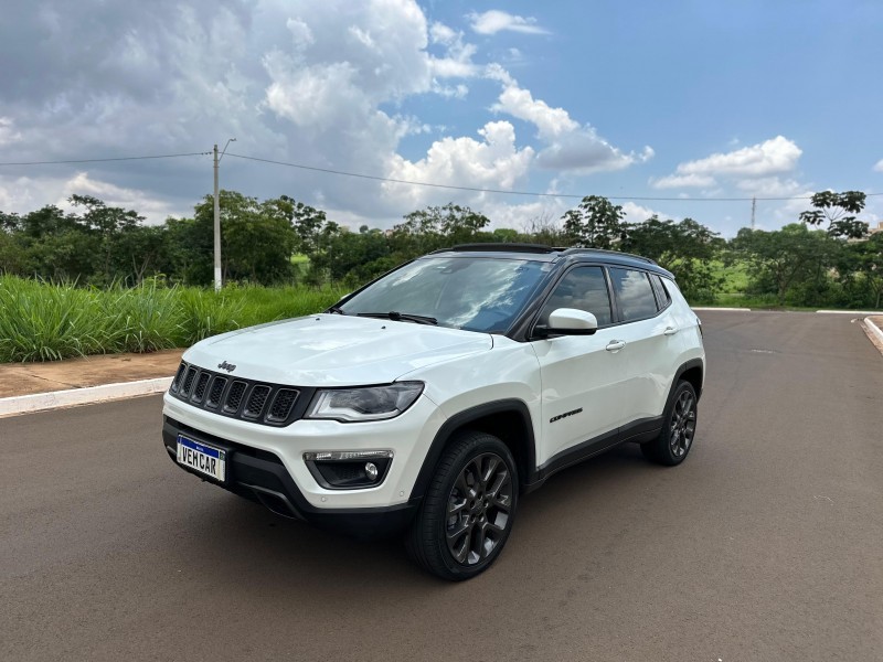 Veculo: Jeep - Compass - S LIMITED DIESEL COM TETO SOLAR  em Sertozinho