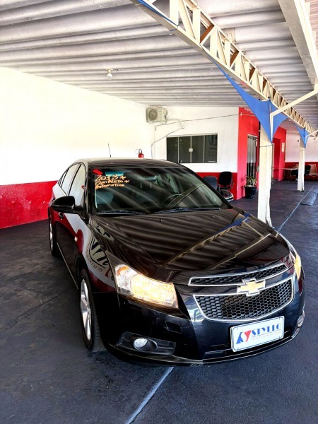 Veculo: Chevrolet (GM) - Cruze - 1.8 LT Sedan em Sertozinho