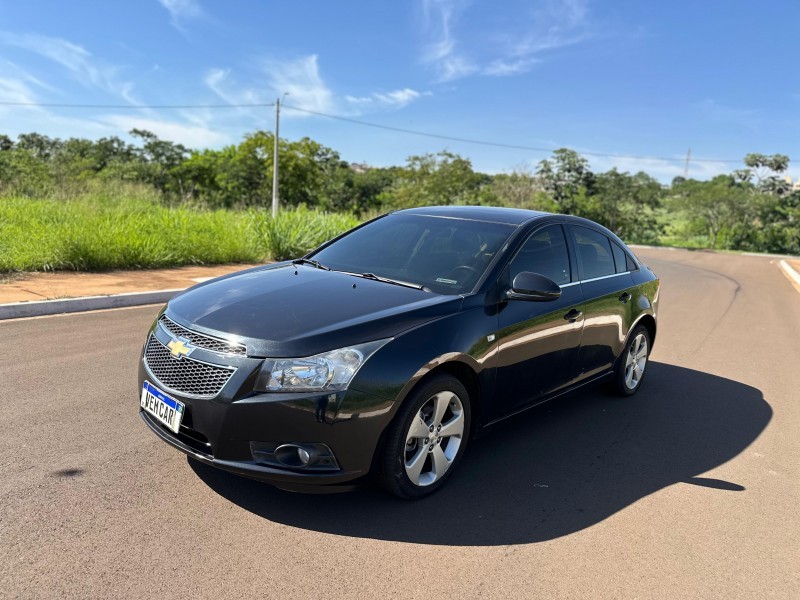 Veculo: Chevrolet (GM) - Cruze - SEDAN LT 1.8 FLEX AUTOMATICO em Sertozinho