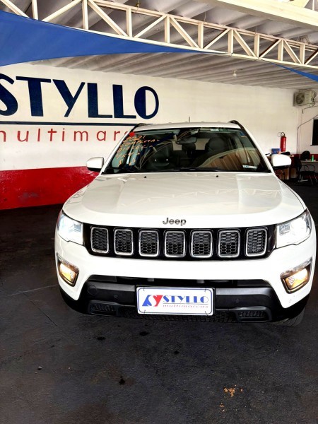 Veculo: Jeep - Compass - Longitude 4x4 em Sertozinho