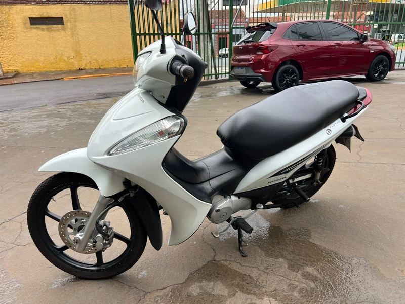 Veculo: Honda - Biz - 125 EX  em Cravinhos