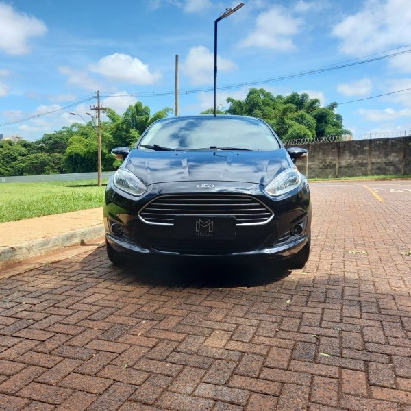 Veculo: Ford - Fiesta Sedan - New Fiesta em Ribeiro Preto