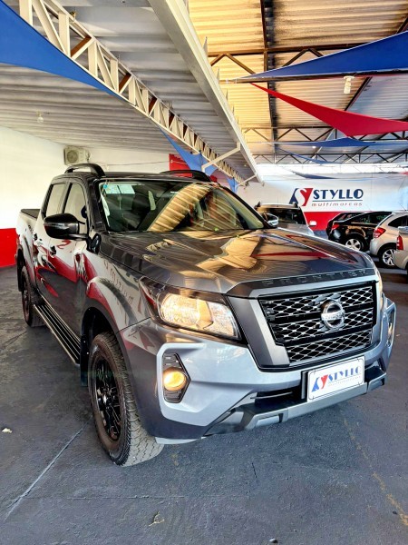 Veculo: Nissan - Frontier - 2.3 Attack CD 4x4 190cv em Sertozinho