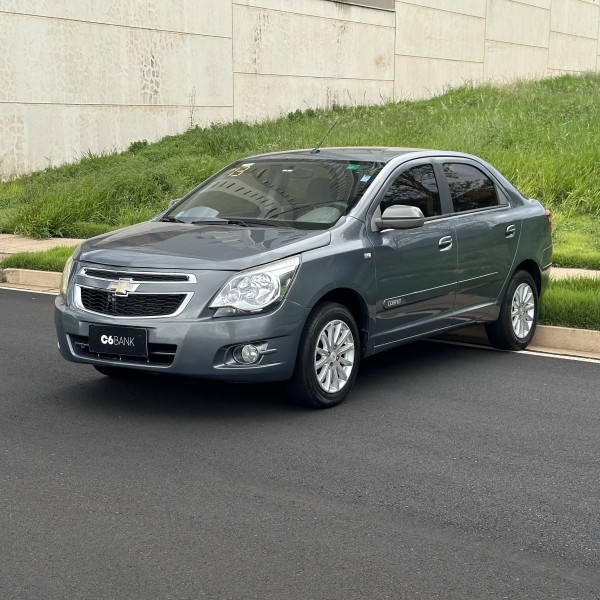 Veculo: Chevrolet (GM) - Cobalt - Lt 1.4 Flex em Ribeiro Preto