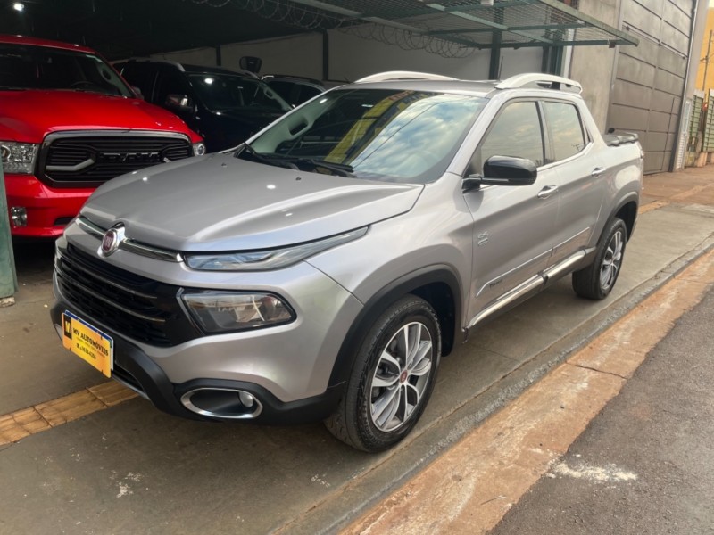 Veculo: Fiat - Toro - TORO em Ribeiro Preto