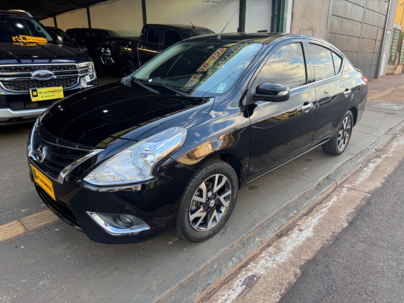 Veculo: Nissan - Versa - VERSA em Ribeiro Preto