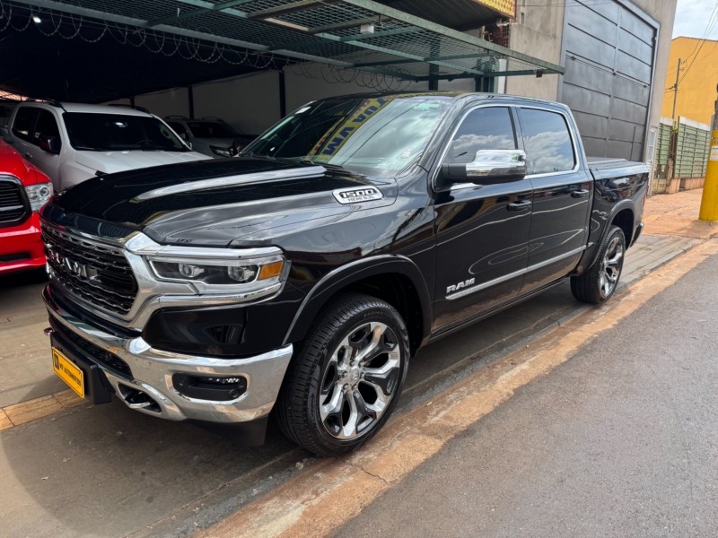 Veculo: Ram - Ram - 5.7 V8 GASOLINA LIMITED CD 4X4 AUTOMTICO em Ribeiro Preto