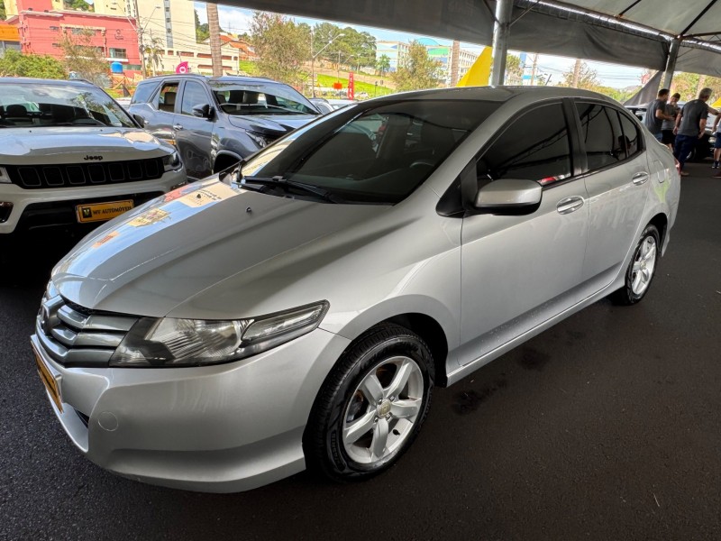 Veculo: Honda - City - 1.5 LX 16V FLEX 4P MANUAL em Ribeiro Preto