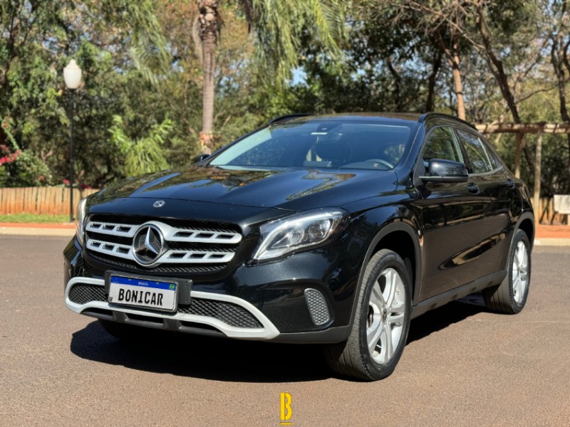 Veculo: Mercedes-Benz - GLA  - Style em Sertozinho