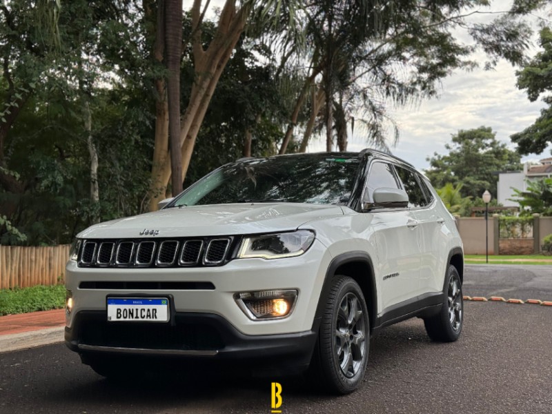 Veculo: Jeep - Compass - LIMITED em Sertozinho