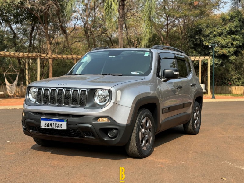 Veculo: Jeep - Renegade - 1.8 em Sertozinho