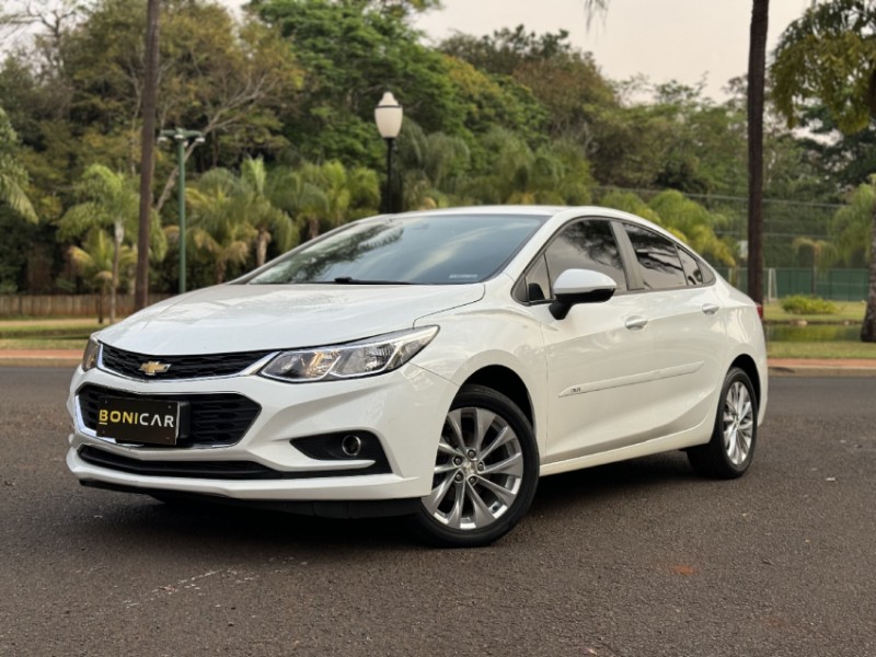 Veculo: Chevrolet (GM) - Cruze -  em Sertozinho