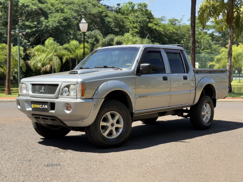 Veculo: Mitsubishi - L-200 -  em Sertozinho