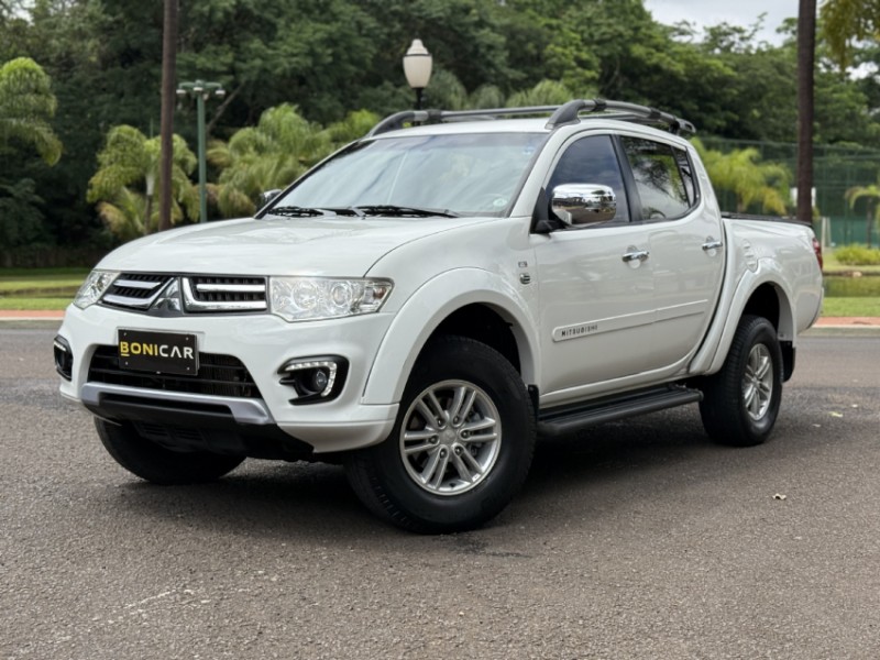 Veculo: Mitsubishi - L-200 -  em Sertozinho