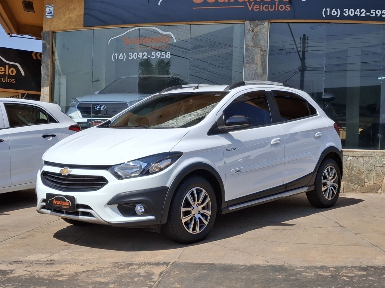 Veculo: Chevrolet (GM) - Onix - HATCH ACTIV 1.4 8V Flex 5P Aut. em Sertozinho