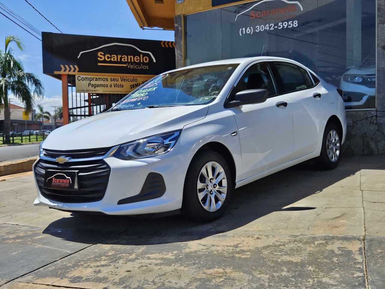 Veculo: Chevrolet (GM) - Onix - SEDAN Plus 1.0 12V TB Flex Aut. em Sertozinho