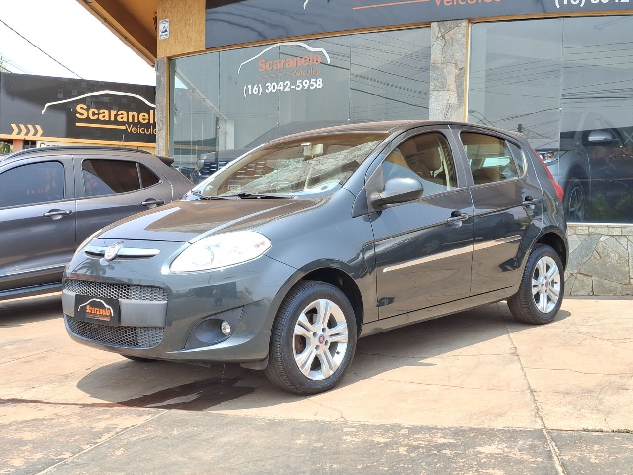 Veculo: Fiat - Palio - ESSENCE 1.6 Flex 16V 5p em Sertozinho